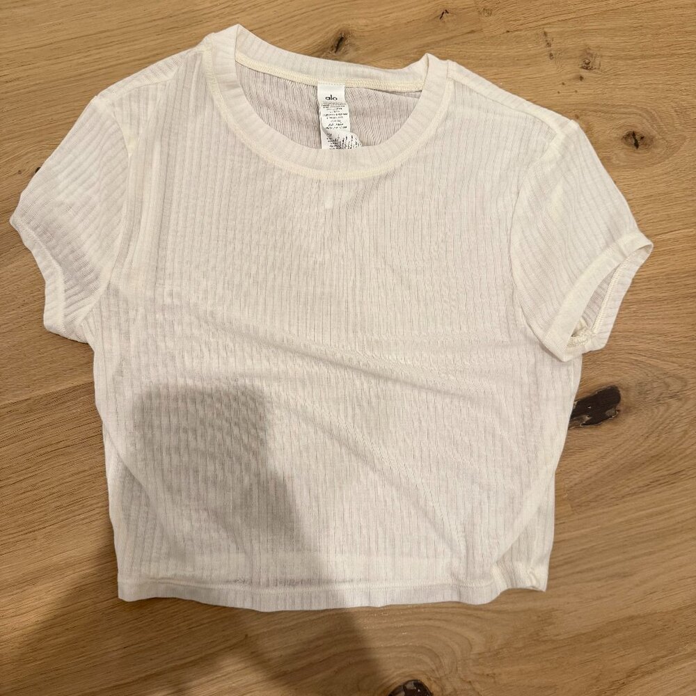 ALO White Ribbed Sea Coast Short Sleeve Top